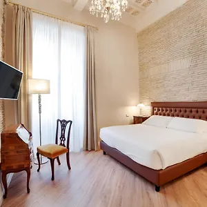  Apartment Pantheon Hedonism Italy